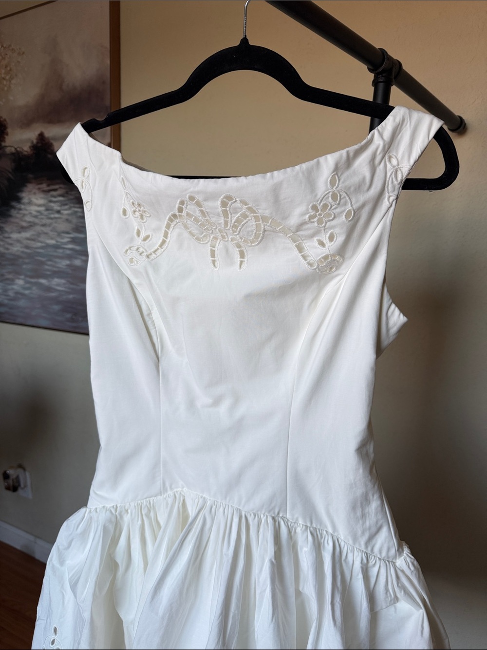 House of CB Lauren White Cotton Broderie Anglaise Boat Neck Mini Dress size M - Picture 9 of 17
